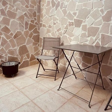 Lovely 2 Bedroom Rental Unit,Patio And Close Beach 산 피에트로 인 베바냐 외부 사진